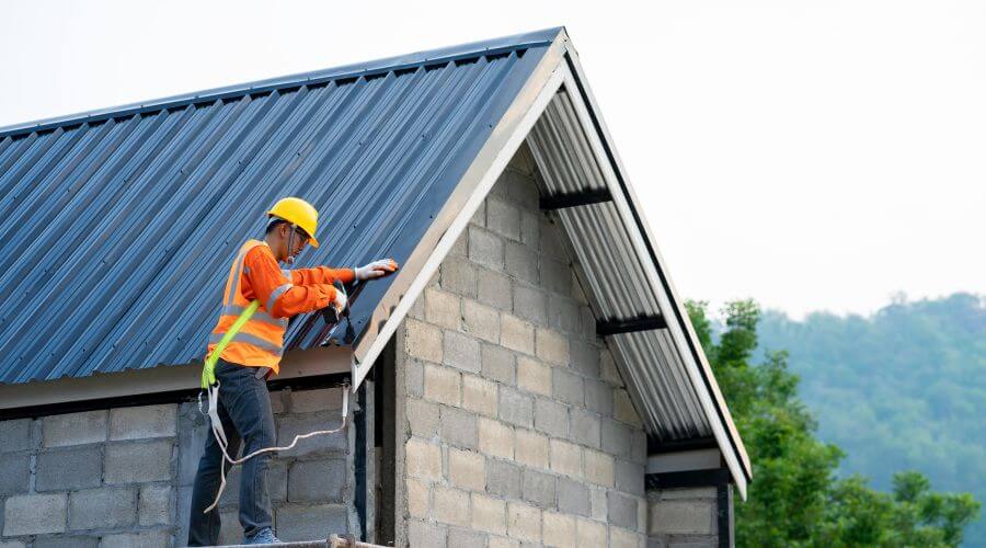 Professional residential roofers in Wanamingo, MN